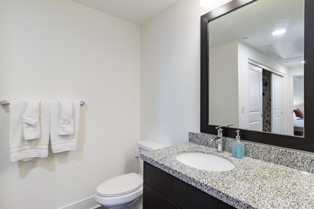 Luxurious Poolside Oasis Heart Of Midtown! Phoenix
