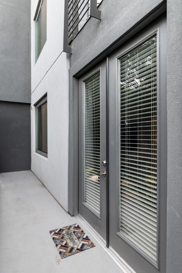 Apartemen Luxurious Poolside Oasis Heart Of Midtown! Phoenix